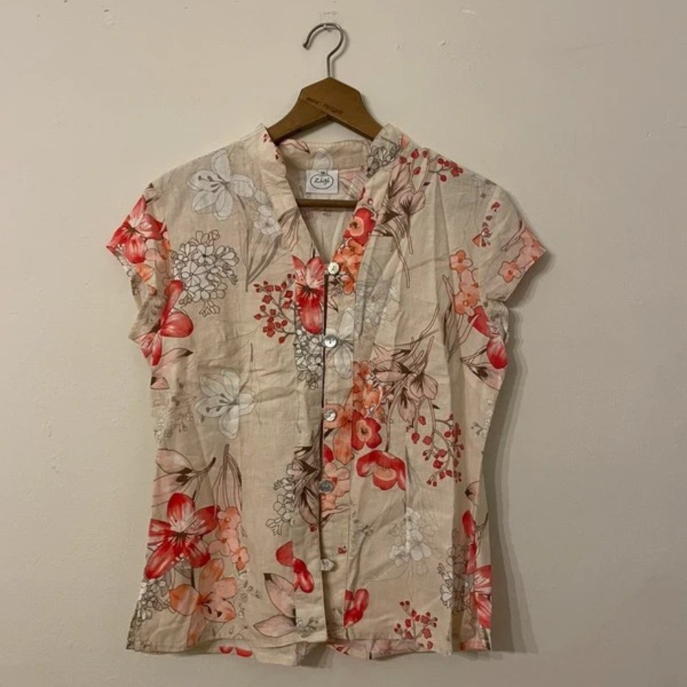 Light Beige Floral Button-Front Women’s Blouse with Coral Accents